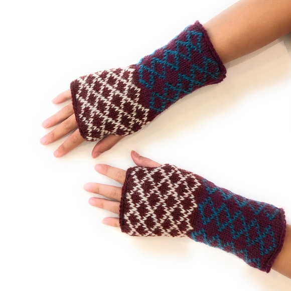 New Wool Fingerless Hand Knit Gloves Fleece Lining Arm Warmer Diamond NEW - Picture 3 of 5